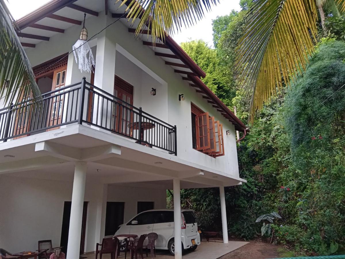 Jungle Village Homestay Піннавала Екстер'єр фото
