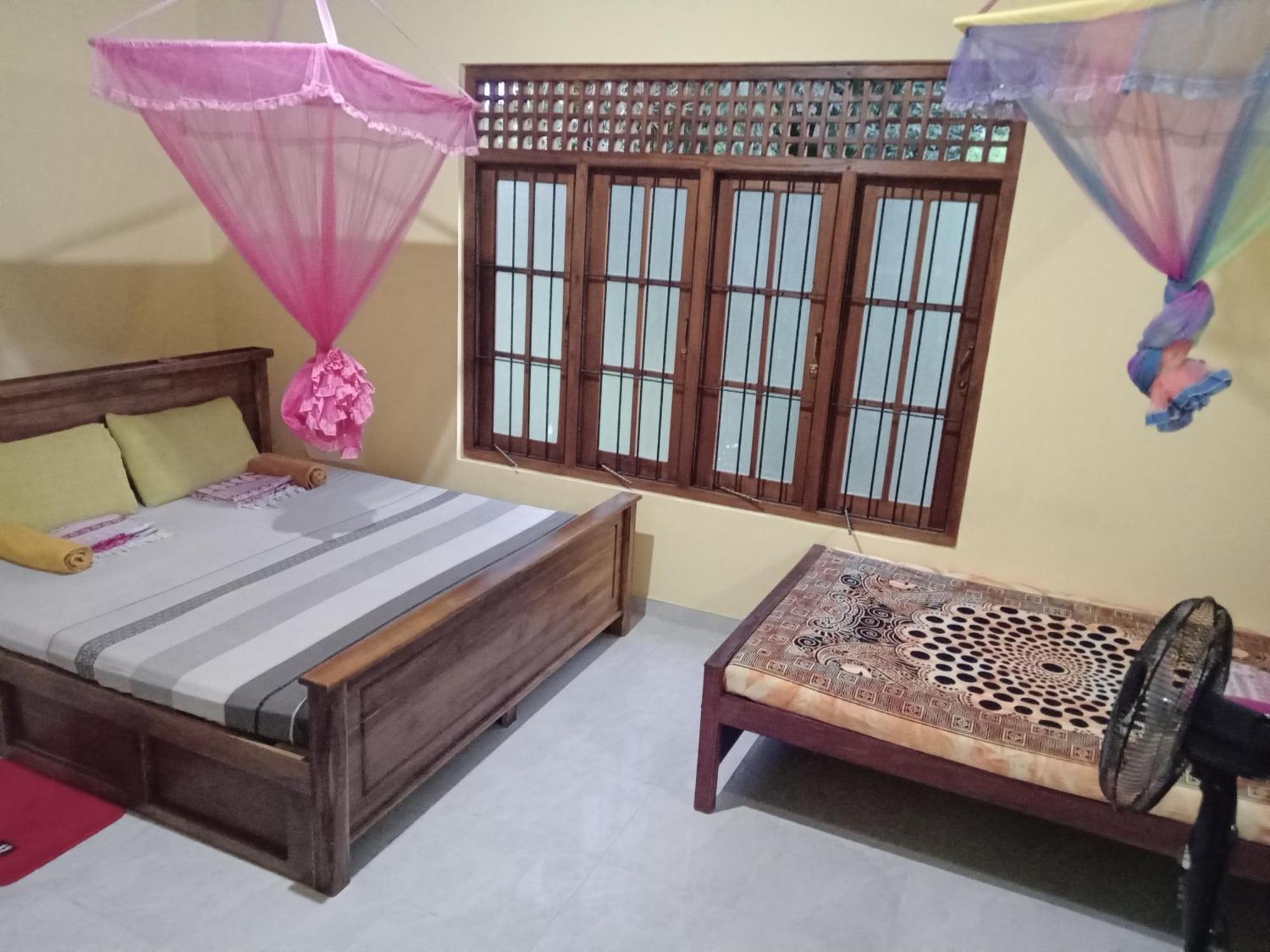 Jungle Village Homestay Піннавала Номер фото